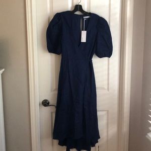 Reformation Waves Dress. Size small. Navy Linen